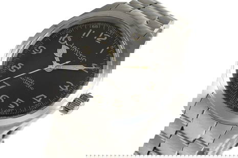 HAMILTON Khaki Field Murph 38mm H70405130 #367: Movement: Automatic Winding Case Size: 38mm Case Thickness: 11mm Dial Color: Black Case Material: SS Water Resistance: 10 ATM water resistant Watch Glass: Sapphire Crystal Type: Wrist watch ---- 