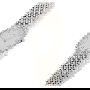 Chopard Classic 12P Bezel Diamond Watches 10/5911: Style: Watches Material: K18 White Gold Display: Analog display Movement: Quartz Type: Wristwatch Exterior Color: Silver ---- At SEUYCO, we strive to provide detailed and accurate descriptions of
