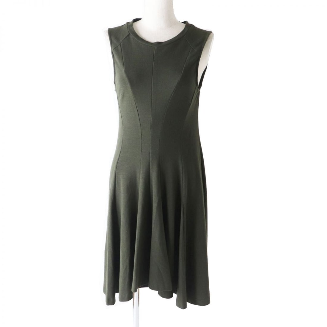 Marni One Piece Main: 100% Cotton Khaki Women 40: Brand: MARNI Item: one piece Gender: Women Color: khaki Material: Main: 100% cotton Accessories: None Notation Size: 40 Size: cm (approx.): Shoulder width: 34 Dress length: 86 Width: 38 inch (approx.)