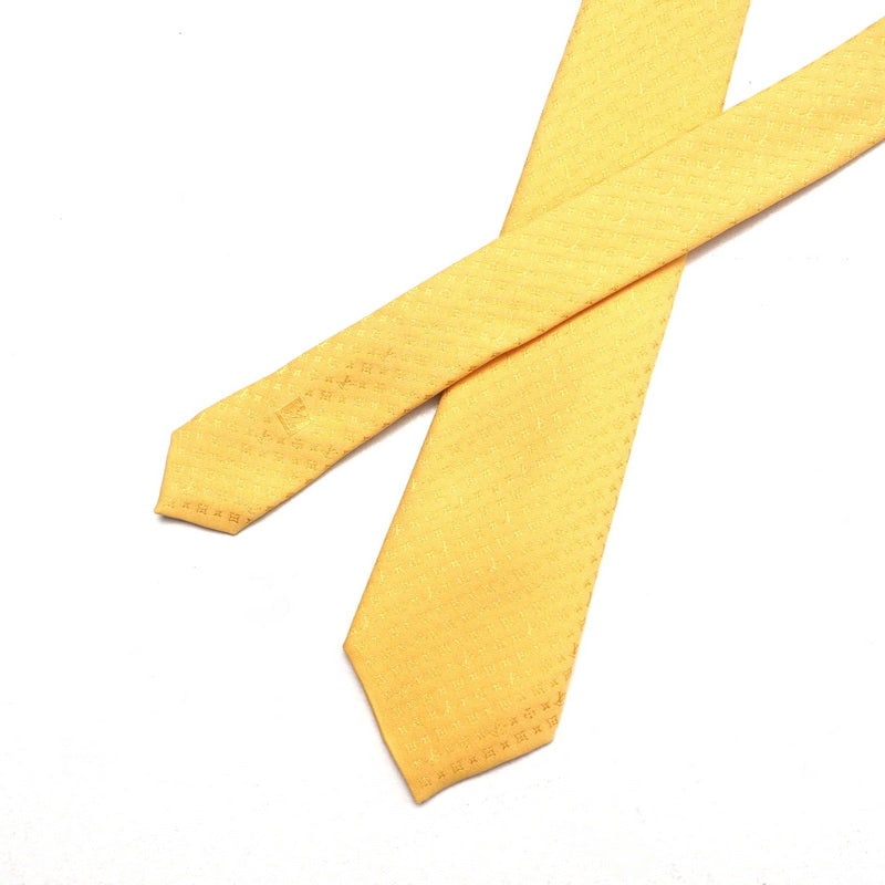Louis Vuitton Tie Silk Yellow Type Mens: Brand: LOUIS VUITTON Item: tie Gender: mens Color: Yellow type Material: silk Accessories: None Size: cm (approx.): Total Length: 150cm Sword tip: 8 inch (approx.): Total Length: 59.1 Sword tip: 3.1 P