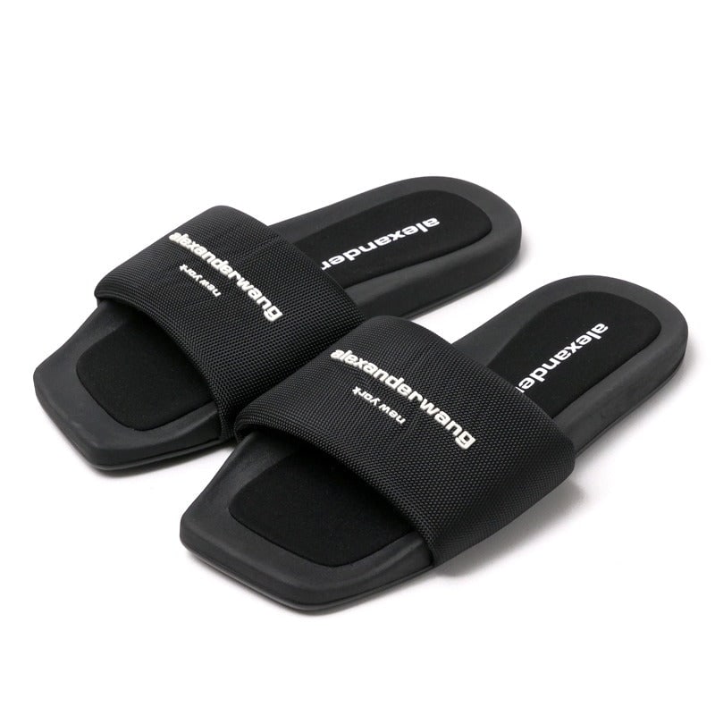 Alexander Wang Sandals 30221S059 Polyester Black Mens(Unisex) 41: Gender: Unisex Brand: Alexander Wang Item: Sandals Gender: mens (Unisex) Color: black Material: polyester Accessories: None Notation Size: 41 / US size?7.5 Shoe Size Chart Size: cm (approx.): JP size: