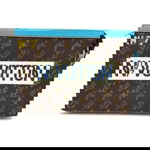 Louis Vuitton Clutch Bag M81204 Monogram Canvas Brown Monogram Pochette Voyage Mm Mens: Material: Monogram canvas Gender: Mens Pattern: Monogram Brand: LOUIS VUITTON Item: Clutch bag Model: Pochette Voyage MM Line: Monogram Gender: mens Color: Brown Material: Monogram canvas Accessories: