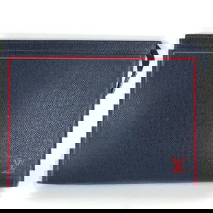 Louis Vuitton Business Bag Taiga Leather Navy Taiga Pochette Voyage: Material: Leather Gender: Mens Pattern: Taiga Brand: LOUIS VUITTON Item: business bag Model: Pochette Voyage Line: Taiga Gender: mens Color: Navy Material: Taiga Leather Accessories: None Size: cm (ap