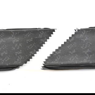 Louis Vuitton Long Wallet Purse M61698 Monogram Canvas Black Eclipse Clutch Bag: Model: Zippy XL Gender: Mens Pattern: Eclipse Brand: LOUIS VUITTON Item: Long Wallet Purse Model: Clutch bag Line: Eclipse Type: Zippy XL Gender: mens Color: black Material: Monogram canvas Accessorie