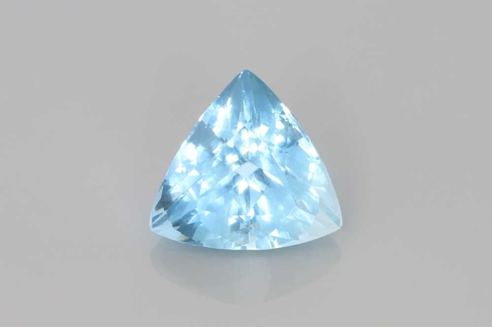 Trilliant 2.92Ct Blue Si - Loose Aquamarine Gemstone: Type: Aquamarine Carat: 2.92 Cut: FACETED Color: Blue Clarity: SI Treatment: NONE Color Shade: Vivid BLUE Measurements: 10.0L X 9.7W Certification: None Video: Video