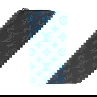 Louis Vuitton Long Wallet Purse M80423 Calfskin Navy Blue Black Metal Monogram Shadow Zippy Wallet: Material: Carf leather Gender: Mens Pattern: monogram shadow Brand: LOUIS VUITTON Item: Long Wallet Purse Model: Zippy Wallet Vertical Line: monogram shadow Type: Long Wallet Purse Zip Around Gender: