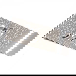 Louis Vuitton Money Clip M65041 Stainless Steel Silver Pans Vie-Champs Elyses: Model: Pance Vie Champs Elysees Gender: Mens Material: Stainless steel Brand: LOUIS VUITTON Item: Money clip Model: Pans vie-Champs Elyses Gender: mens Color: Silver Material: Stainless Steel Accessor