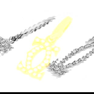Cartier Pendant Top 18K Yellow Gold Gold Charm 2C Diamond Women: Gender: Women Brand: CARTIER Item: Pendant top Model: Charm 2C Diamond Gender: Women Color: gold Material: 18K Yellow Gold Weight: 2.1g Accessories: Inner box Size: cm (approx.): inch (approx.): Detai