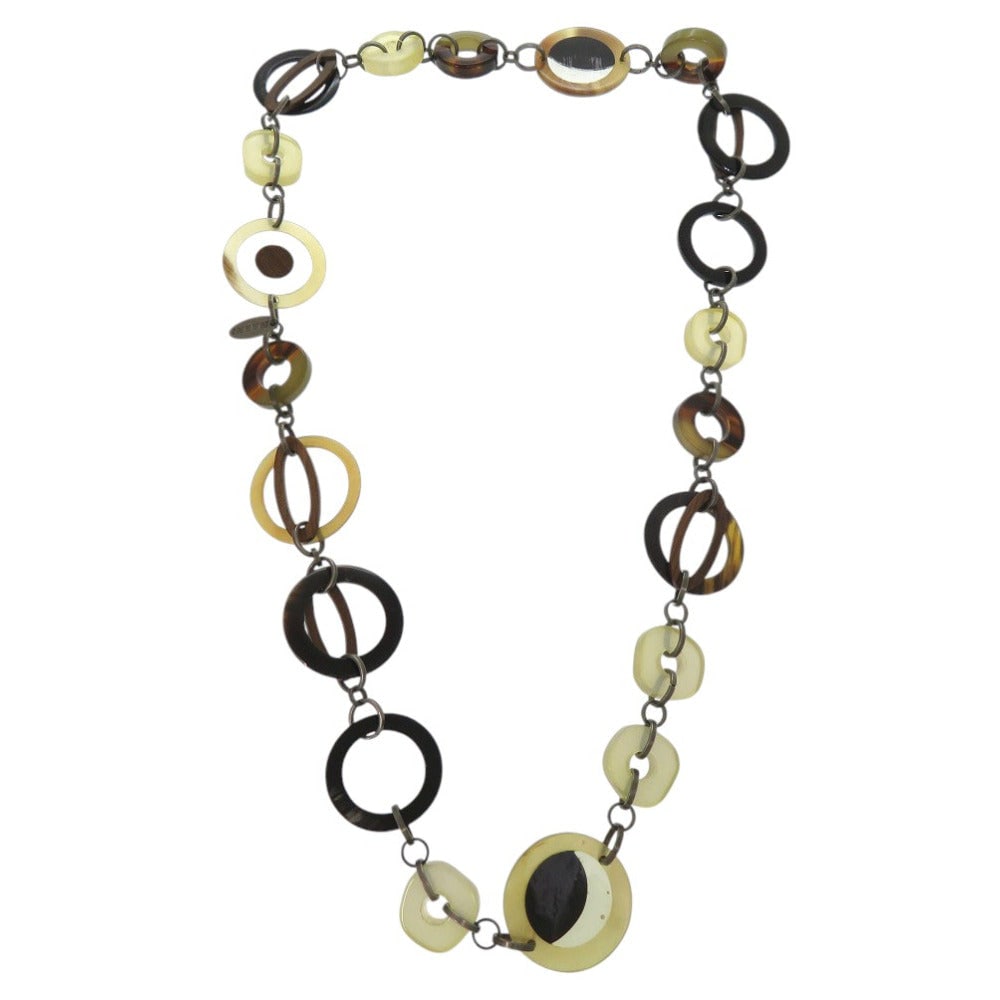 Marni Necklace Plastic Savana Circle Chain Necklace Clmec03A00 Unisex(Unisex): Gender: Unisex Brand: MARNI Item: Necklace Model: CLMEC03A00 Type: Circle Chain Necklace Gender: unisex (Unisex) Color: SAVANA Material: plastic Accessories: Storage box, storage bag Size: cm (approx.