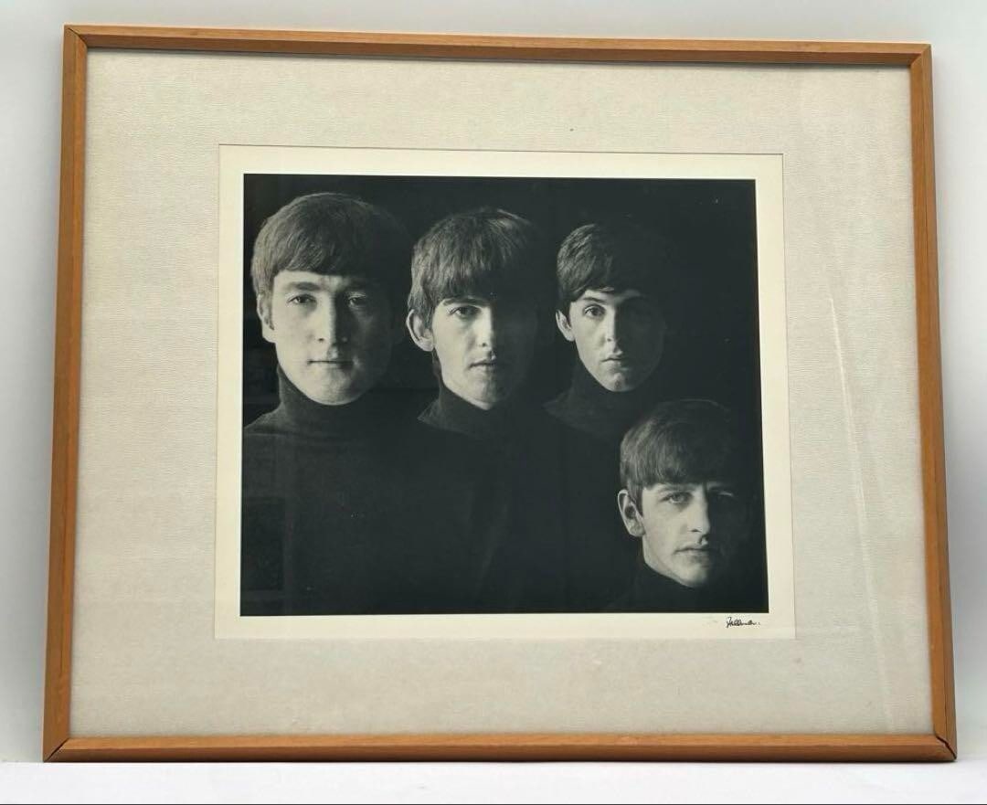 The Beatles Robert Freeman | Limited Edition Signed Print Authentic 1963: Artist: THE BEATLES Robert Freeman Signed By: Robert Freeman Size: Medium Signed: Yes Material: Paper Original/Licensed Reprint: Original Framing: Framed Region Of Origin: Europe Subject: THE BEATLES