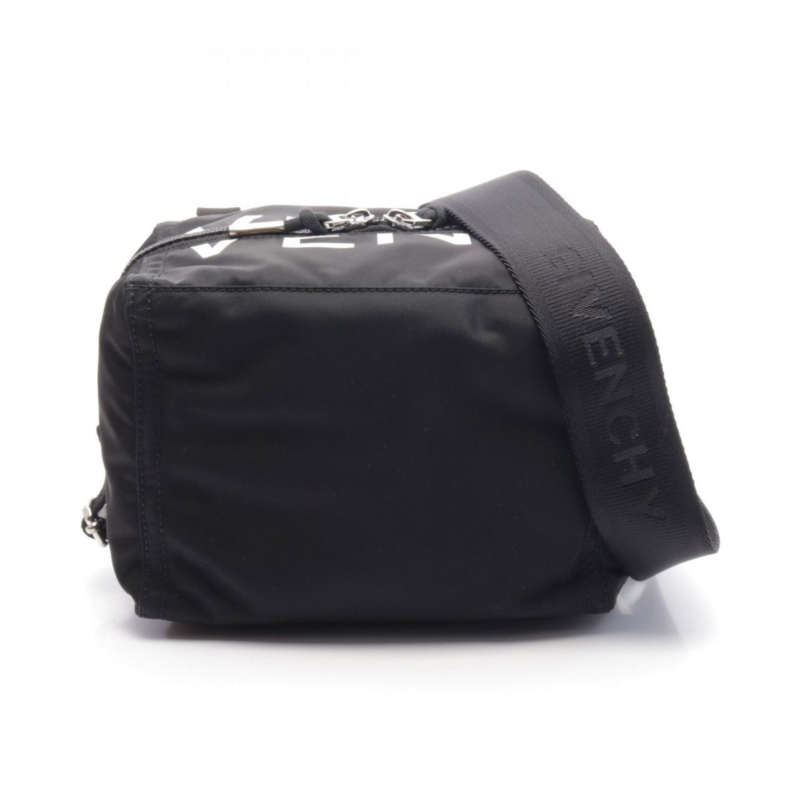 Givenchy Small Shoulder Bag Nylon Leather: Brand: Givenchy Type: Shoulder Bag Material: Nylon , Leather Color: Black Gender: Men Size (Hxwxd): 17cm x 21cm x 12.5cm / 6.69'' x 8.26'' x 4.92'' Condition: Opened (never used) Product Disclaimer: P