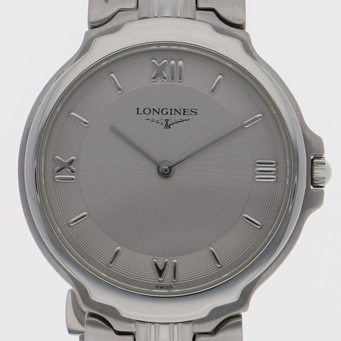 Longines L5.645.4: Brand: longines Type: Wristwatch Customized: Yes Style: watches Movement: quartz Display: Analog Case Size: 33mm Product Disclaimer: Items may exhibit light wear, such as minor scratches or slight tar
