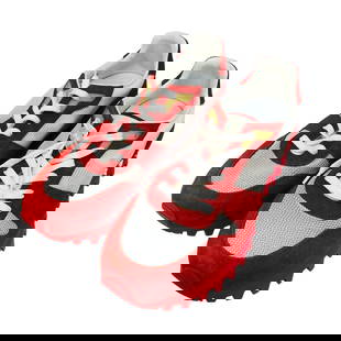 Louis Vuitton Sneakers Suede, Mesh Red V Runner Line Lv Logo Women Uk11: Gender: Women Pattern: V runner line LV logo Brand: LOUIS VUITTON Item: sneakers Line: V runner line LV logo Gender: Women Color: Red Material: Suede, Mesh Accessories: None Notation Size: UK11 Shoe