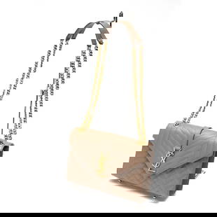 Saint Laurent Saint Laurent Envelope Medium Chain Shoulder Bag 600185 Grain De Poudre Quilted: Brand: Saint Laurent Type: Shoulder Bag Material: Leather Color: Grayish Gender: Women Size (Hxwxd): 20.5cm x 26cm x 12.5cm / 8.07'' x 10.23'' x 4.92'' Condition: Used (very good), A few traces of