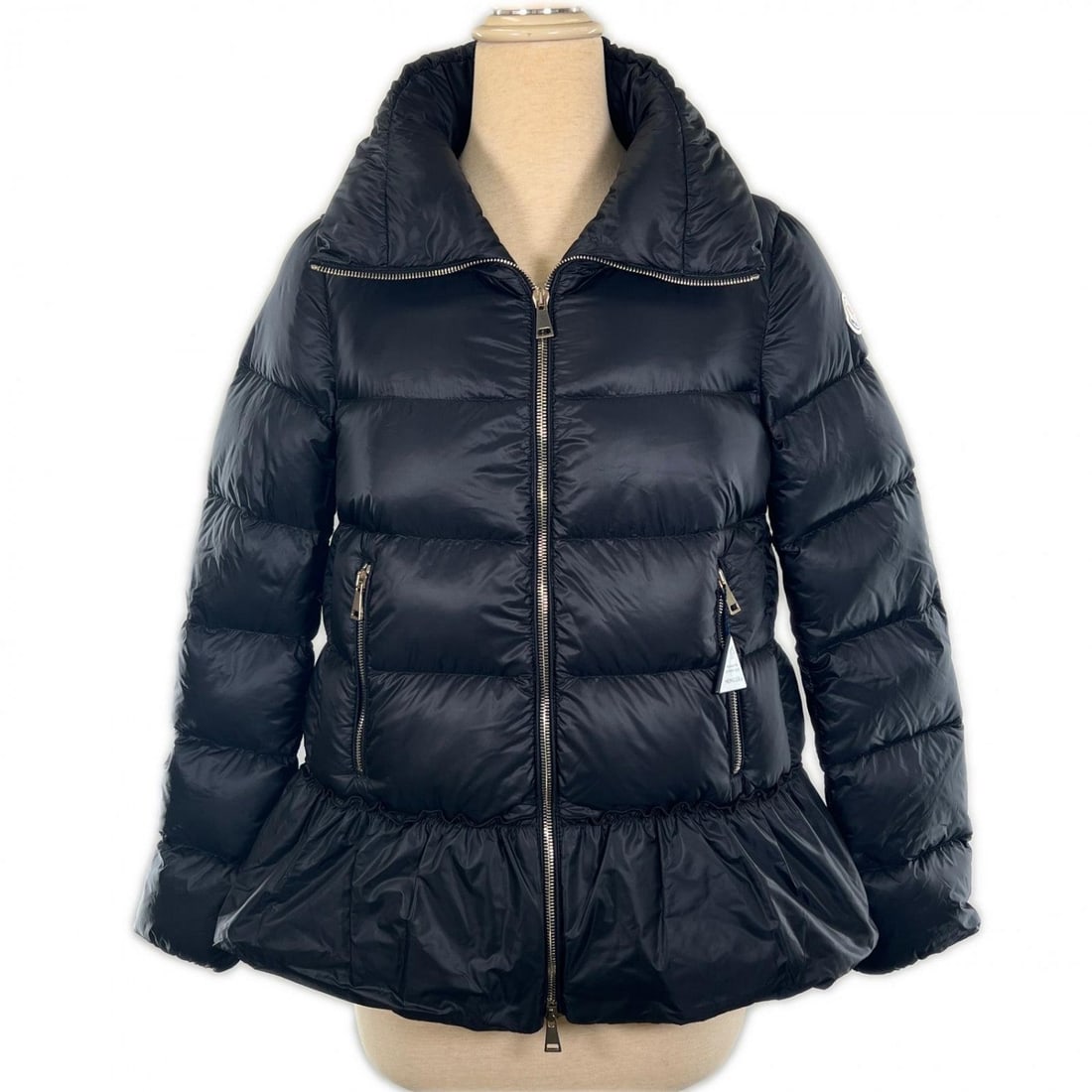 Moncler Down Jacket B20934638449 Nylon Black Anet: Material: Nylon Gender: Women Brand: MONCLER Item: Down jacket Model: ANET Gender: Women Color: black Material: Outer: 100% nylon, Lining: 100% nylon, Part: 100% polyester, Filling: 90% down, Filling: