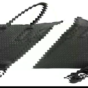 Bottega Veneta Intrecciato Leather 2-Way Shoulder/Boston Bag: Brand: Bottega Veneta Type: Shoulder Bag Material: Leather Color: Gray Gender: Women Size (Hxwxd): 32cm x 40cm x 16cm / 12.59'' x 15.74'' x 6.29'' Condition: Used (good), Traces of usage, scratches