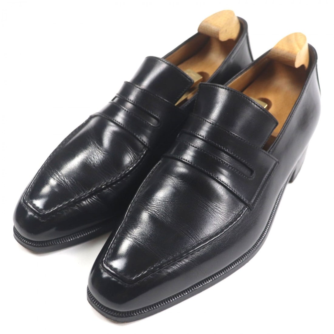 Berluti Loafers Leather Black Andy 6: Material: Leather Gender: Mens Brand: Berluti Item: loafers Model: Andy Gender: mens Color: black Material: Main: Leather Accessories: Storage bag (damaged), shoe tree Notation Size: 6 Shoe Size Chart