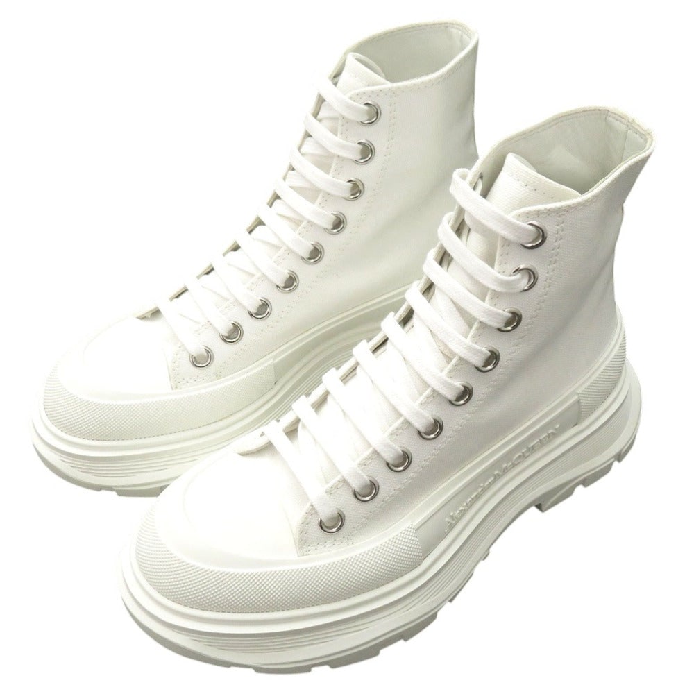 Alexander Mcqueen Sneakers 611706 W4Mv2 9000 Canvas White Tread Slick High Tread Slick Boot 37: Material: Canvas Gender: Women Brand: Alexander McQueen Item: sneakers Model: TREAD SLICK HIGH Tread Slick Boot Type: Platform high-top sneakers Gender: Women Color: white Material: canvas Accessories