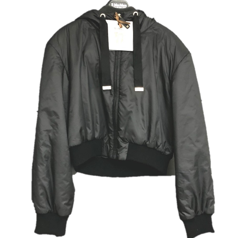 Max Mara Jacket Nylon Black The Cube Green 38: Material: Nylon Gender: Women Brand: MAX MARA Item: Jacket Model: The Cube Green Gender: Women Color: black Material: Nylon Accessories: clothes hanger Notation Size: 38 Size: cm (approx.): Shoulder w