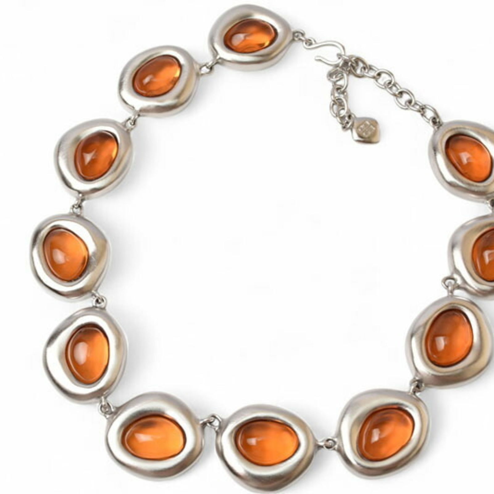 Givenchy Necklace Givenchy Color Stone Silver Orange: Brand: Givenchy Necklace Type: Necklace Gender: Women Material: Silver Color: Orange, Silver Neck Circumference: 50 cm / 19.68'' Condition: Used (very good), A few traces of usage, some scratches / di