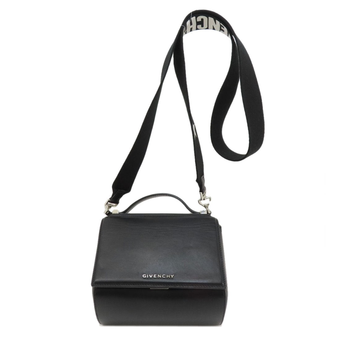 Givenchy Handbag Leather Black Logometal 2Way Women: Material: Leather Gender: Women Brand: Givenchy Item: Handbag Model: logoMetal 2WAY Gender: Women Color: black Material: leather Accessories: Shoulder strap Size: cm (approx.): W19 x H16 x D5x D5 Shou