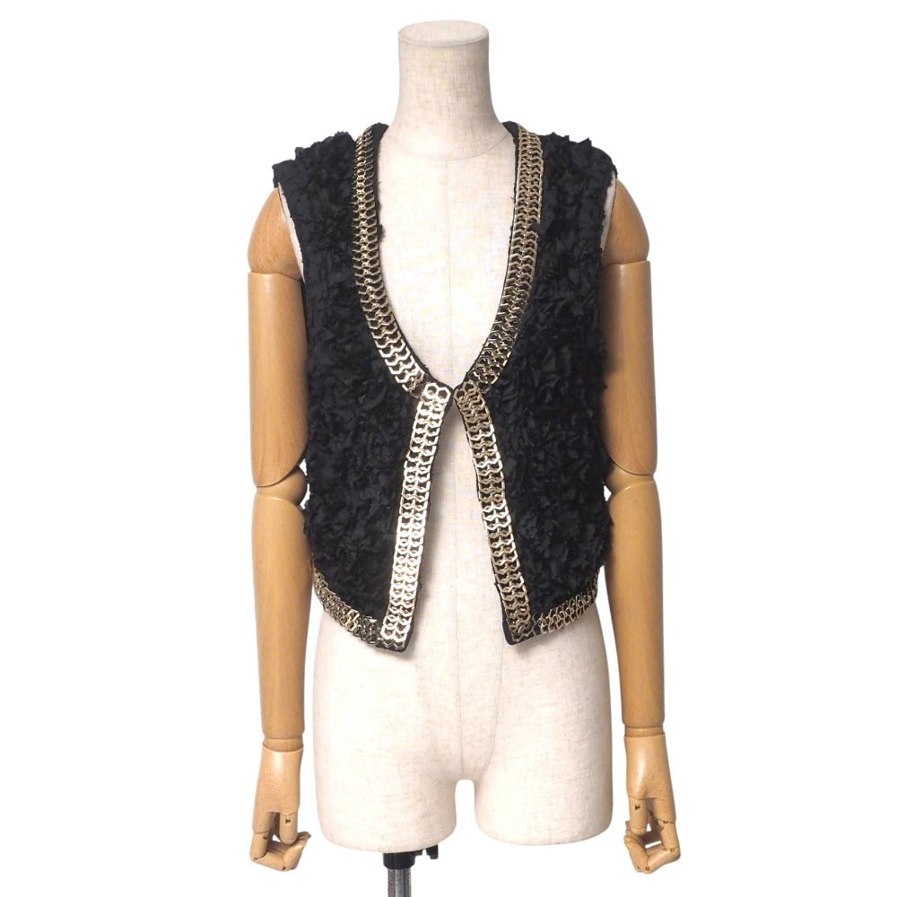 Givenchy Vest Silk Black Gold 11P3382 388 S: Material: Silk Gender: Women Brand: GIVENCHY Item: Vest Model: 11P3382 388 Gender: Women Color: Black gold Material: silk Accessories: None Notation Size: S Size: cm (approx.): Shoulder width: 35 Dres