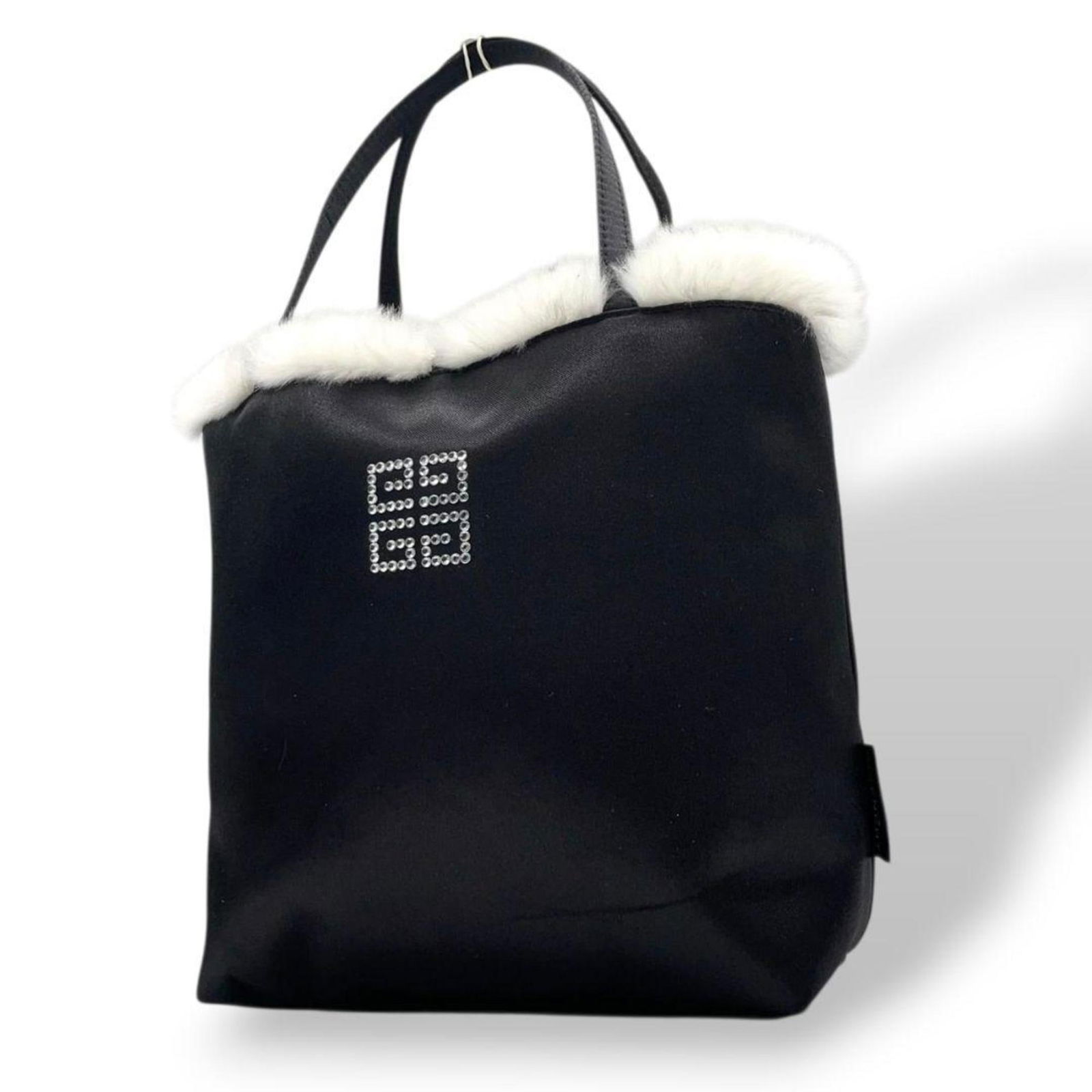 Givenchy Handbag: Brand: Givenchy Type: Handbag, Tote Bag Material: Nylon Color: Black Gender: Men,Women Size (Hxwxd): 20cm x 18cm x 10cm / 7.87'' x 7.08'' x 3.93'' Condition: Used (good), Traces of usage, scratches /