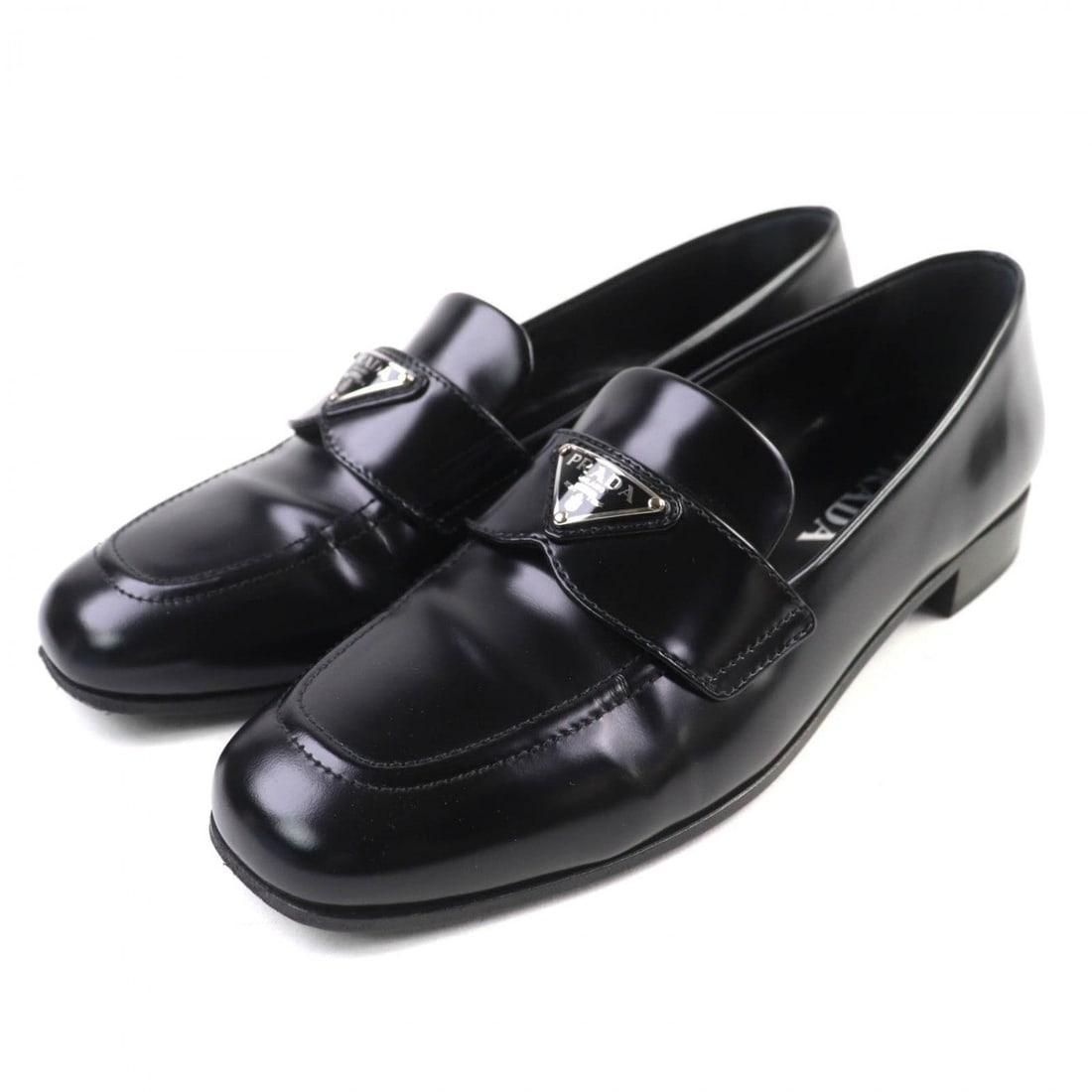 Prada Loafers 1D276N Brushed Leather Black 38: Material: Leather Gender: Women Brand: PRADA Item: loafers Gender: Women Color: black Material: Main: Brushed leather Accessories: Box, booklet Notation Size: 38 Shoe Size Chart Size: cm (approx.): Sh