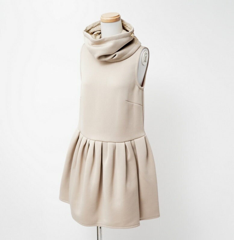 Max Mara One Piece 16310121 Outer: Material: Cotton Gender: Women Brand: MAX MARA Item: one piece Gender: Women Color: beige Material: Outer: 46% polyester, 43% cotton, 11% polyamide; Lining: 100% polyester Accessories: None Notation S