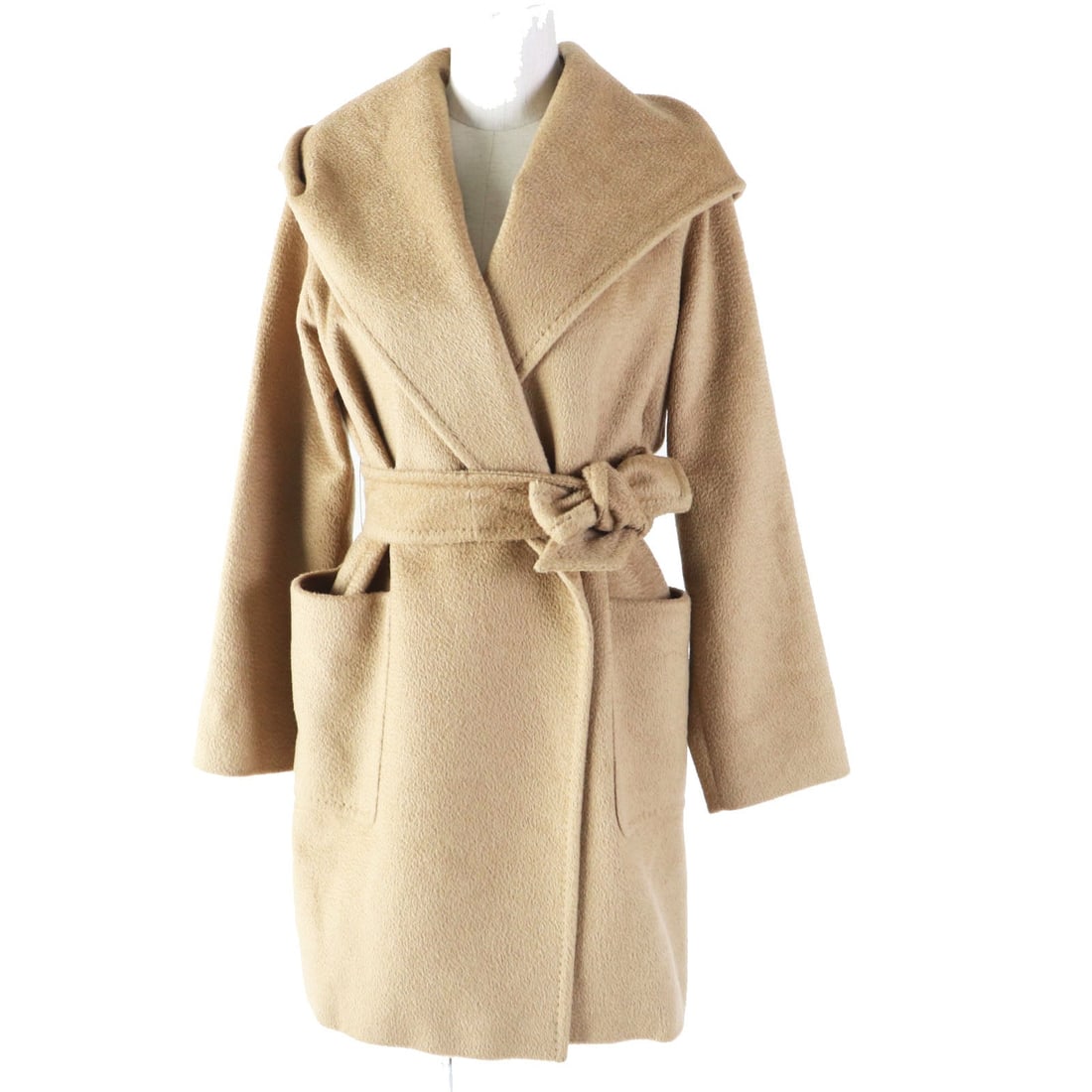 Max Mara Coat Outer: Gender: Women Pattern: White tag Brand: MAX MARA Item: coat Model: rialto Line: White tag Gender: Women Color: beige Material: Outer: 100% camel, Lining: 100% viscose (rayon) Accessories: belt Notatio