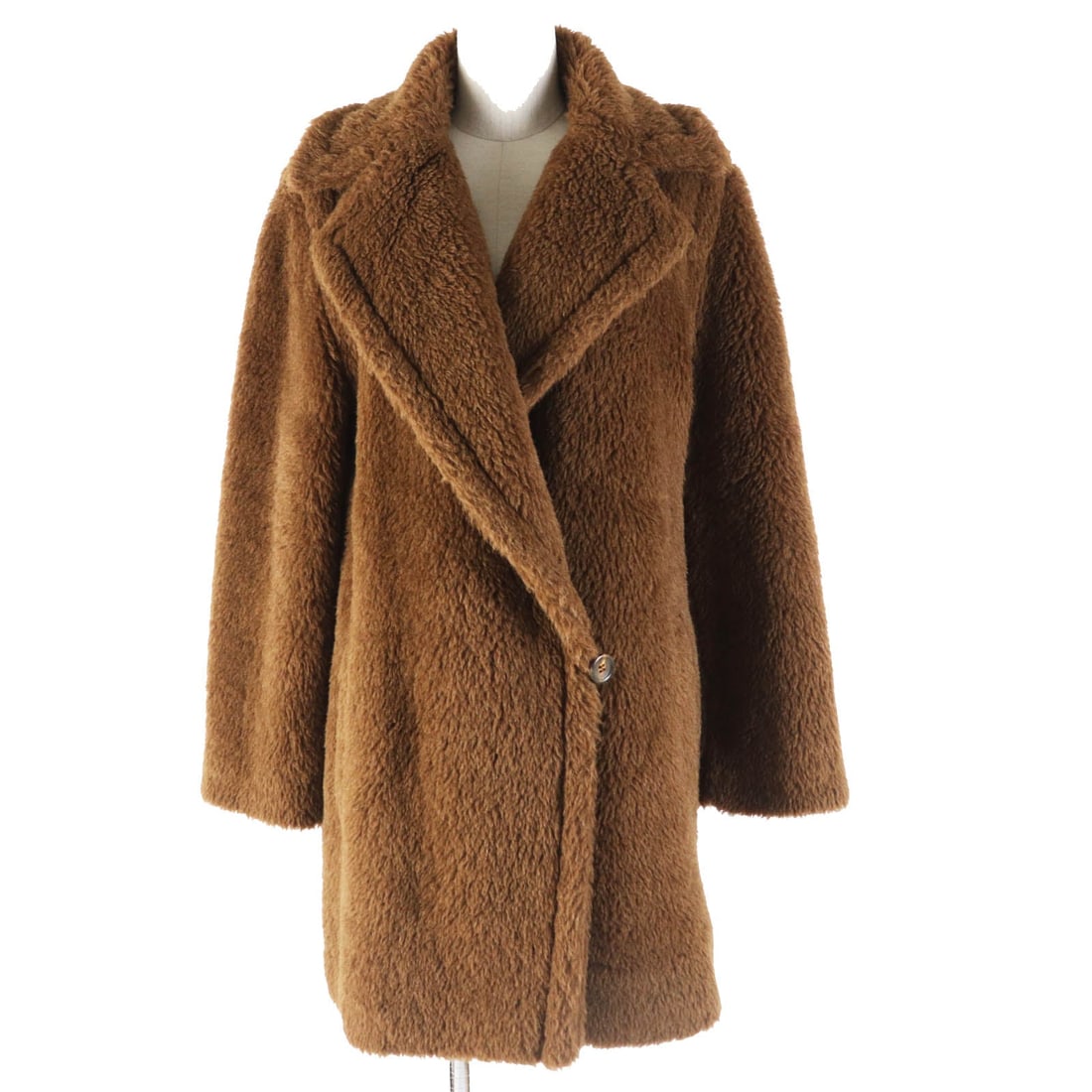 Max Mara Coat 1016 27036 Main: Material: Wool Gender: Women Brand: MAX MARA Item: coat Model: Teddy bear Gender: Women Color: Brown Material: Main: 62% alpaca, Main: 26% wool, Main: 12% silk, Lining: 100% viscose (rayon) Accessorie