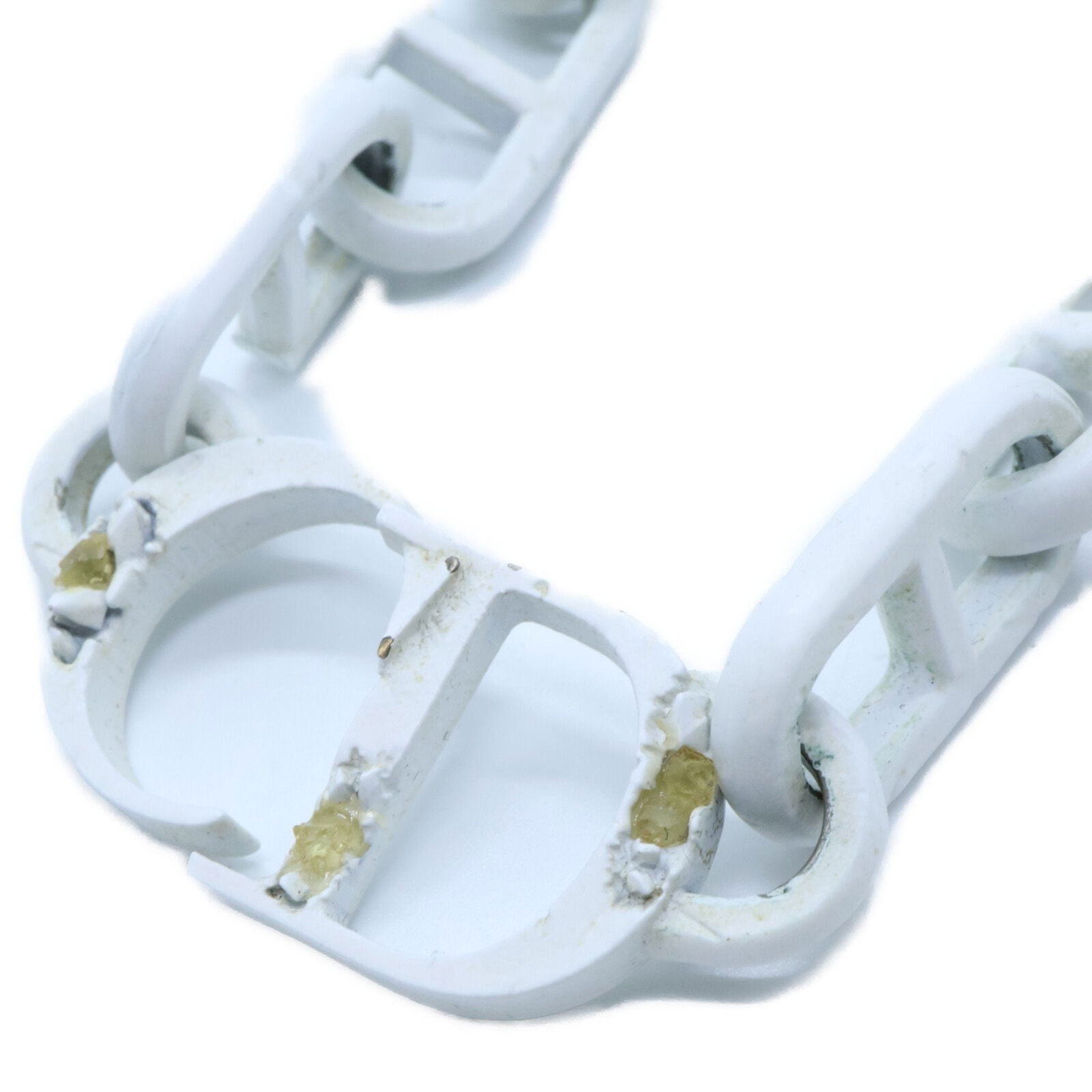 Christian Dior Dior X Daniel Arsham Daniel Arsham Cd Necklace In White: Brand: Christian Dior Necklace Type: Necklace Gender: Men Material: Metal Color: White Weight: 101.67g / 3.58oz. Neck Circumference: 47 cm / 18.5'' Pendant Size: 20mm x 33mm / 0.78'' x 1.29'' Conditio