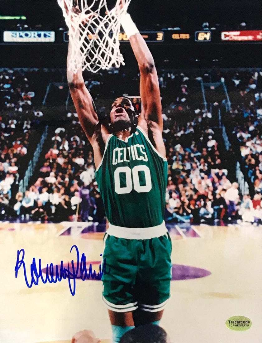 Robert Parrish Autographed 8X10 Photo Boston Celtics (1 of 1)