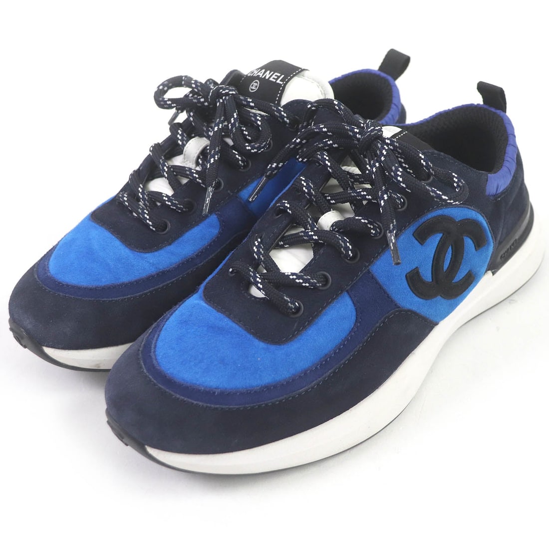 Chanel Low Cut Sneakers G38484 Part (1 of 8)