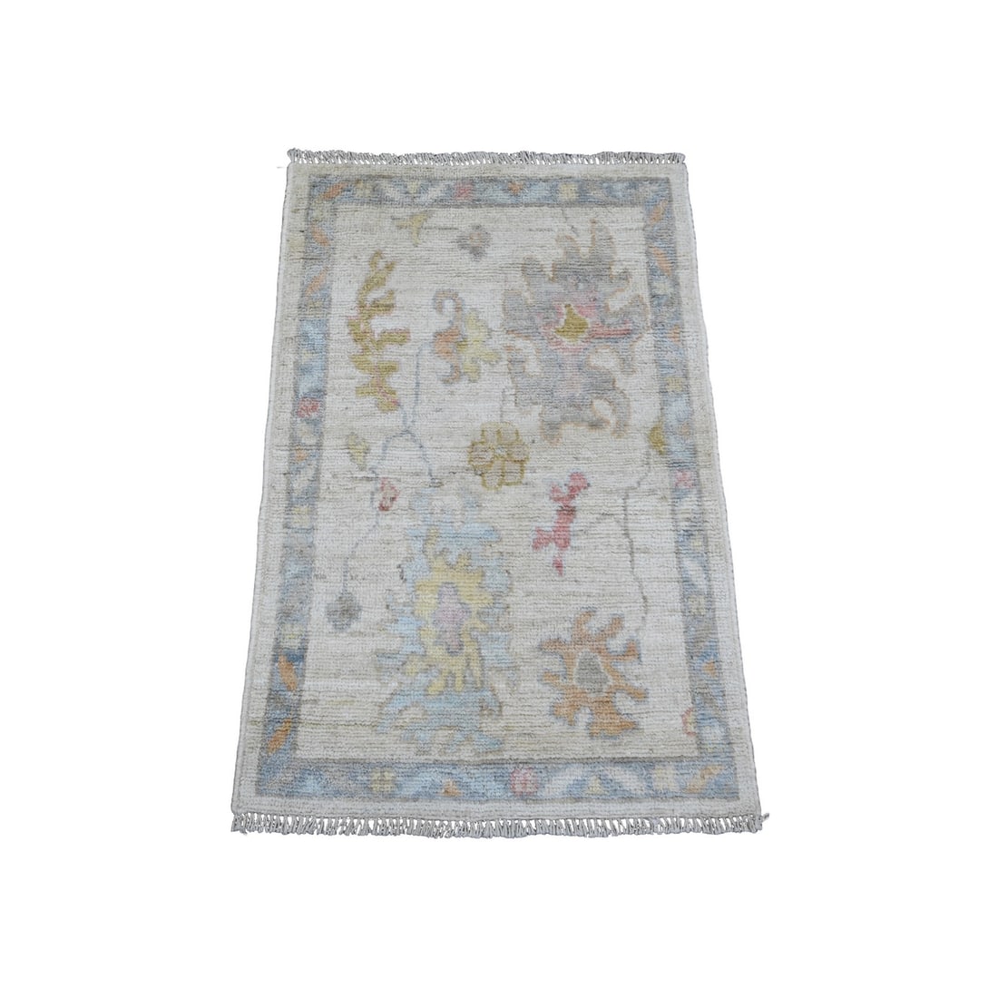 2'1"X3'2" White Hand Knotted Angora Oushak Leaf Design 100% Wool Mat Rug: Style: Oushak Type: Indoor Material: Wool Color: Ivory Item Length: 38 Item Width: 25 Rug Type: Hand Knotted Pile: Wool Shape: Rectangular Field Color: Ivory Size: 2"1" x 3"2" / 64 CM X 97 CM Age: 200