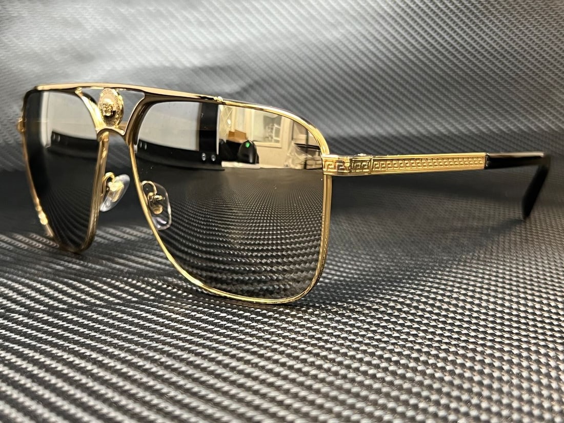 Versace Ve2238 12526G Pale Gold Rectangle 61 Mm Men'S Sunglasses: Lens Technology: Mirrored Polarized Brand: Versace Frame Color: Gold Uv Protection: UV400 Type: Sunglasses Lens Material: Glass Mirror Polycarbonate Style: Rectangle Frame Material: Metal Theme: Metal