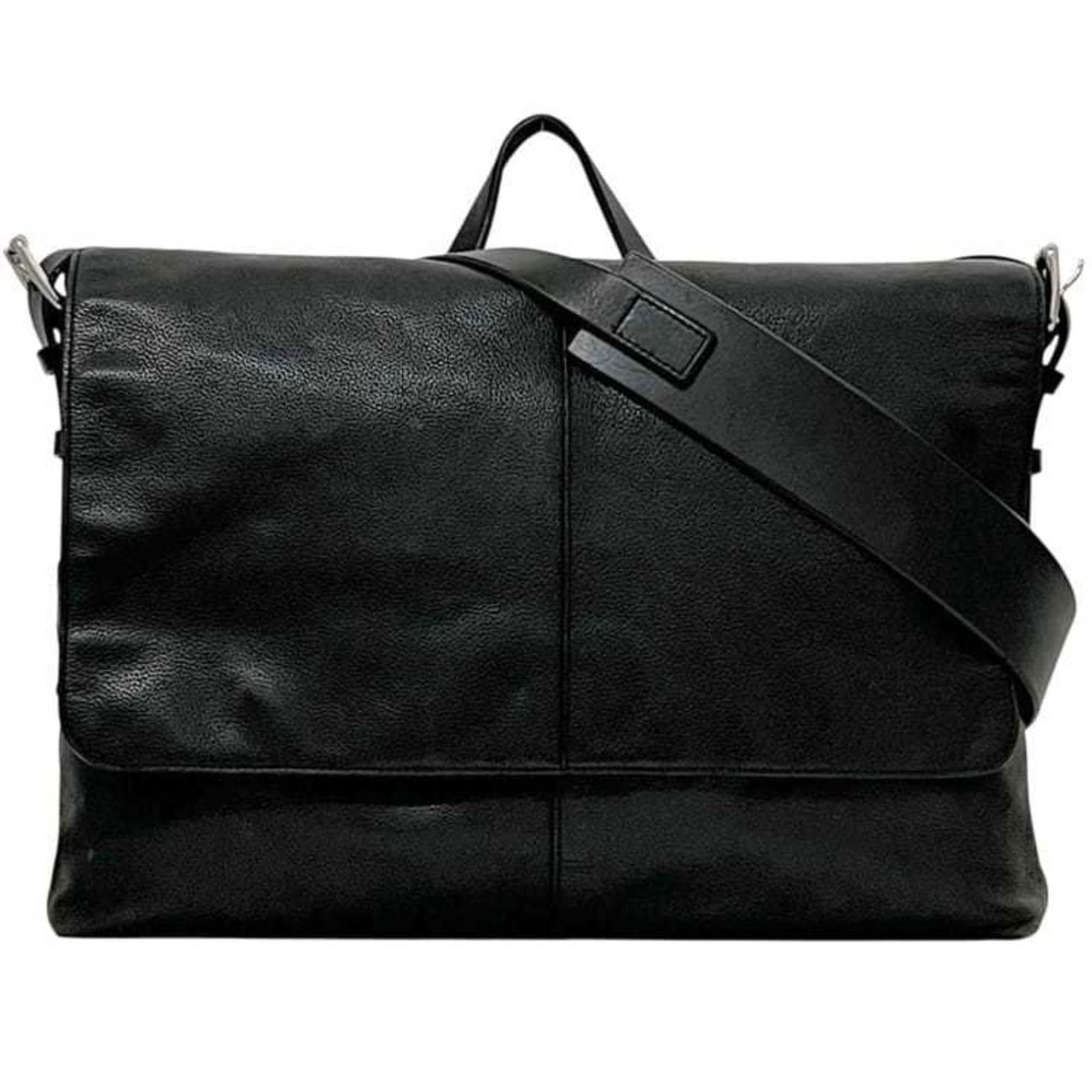 Coach Bag Ec-24382 In Black Thompson Leather 70313. This Flap Crossbody Features Grained: Brand: Coach Type: Messenger Bag, Shoulder Bag Material: Leather Color: Black Gender: Men,Women Size (Hxwxd): 29cm x 40cm x 8cm / 11.41'' x 15.74'' x 3.14'' Condition: Used (good), Traces of usage, sc