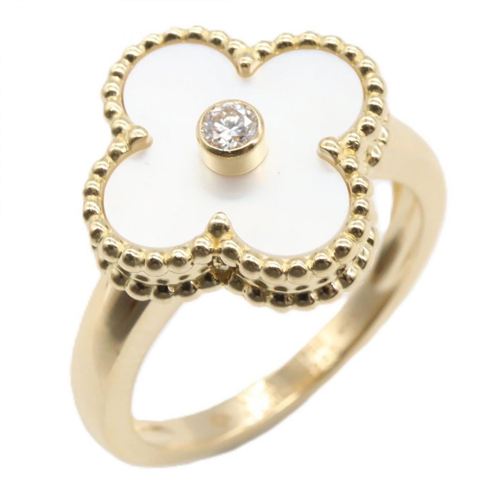 Van Cleef & Arpels Vintage Alhambra Ring: Brand: Van Cleef & Arpels Type: Band Ring Gender: Women Color: Clear, Gold, White Material: Yellow Gold (18K) Us Size: 6.5 Condition: Used (like new), Hardly any traces of usage nice item or refurbish