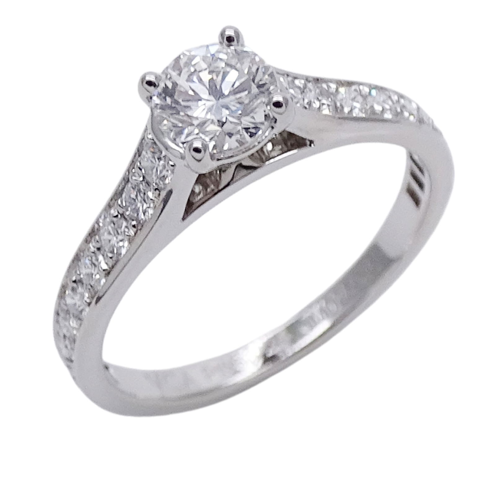 Van Cleef & Arpels: Brand: Van Cleef & Arpels Type: Band Ring Gender: Women Color: Platinum Material: Platinum 950 Stone: Diamond Weight (Ct.): 0.40 Clarity: Vvs2 Brand Size: 48 Us Size: 4.5 Condition: Used (like new), H