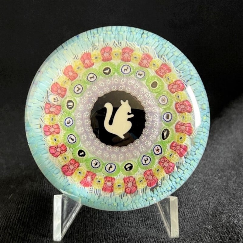 Antique Baccarat Crystal Paperweight 1972 Millefiori Squirrels Blue Glass: Materials Sourced From: France Country Of Origin: France Origin: Baccarat Type Of Glass: Paperweight Color: Blue Material: Glass Glassmaking Technique: Millefiori Brand: Baccarat Type: Paperweight Ori