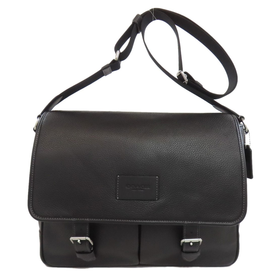 Coach Cl952 Sprint Messenger Shoulder Bag Calf: Brand: COACH Style: Shoulder Bag Exterior Material: Calf Color: black Type: Shoulder Bag Exterior Color: black Product Disclaimer: Pre-owned unless stated. Expect minor wear consistent with use. Sizin