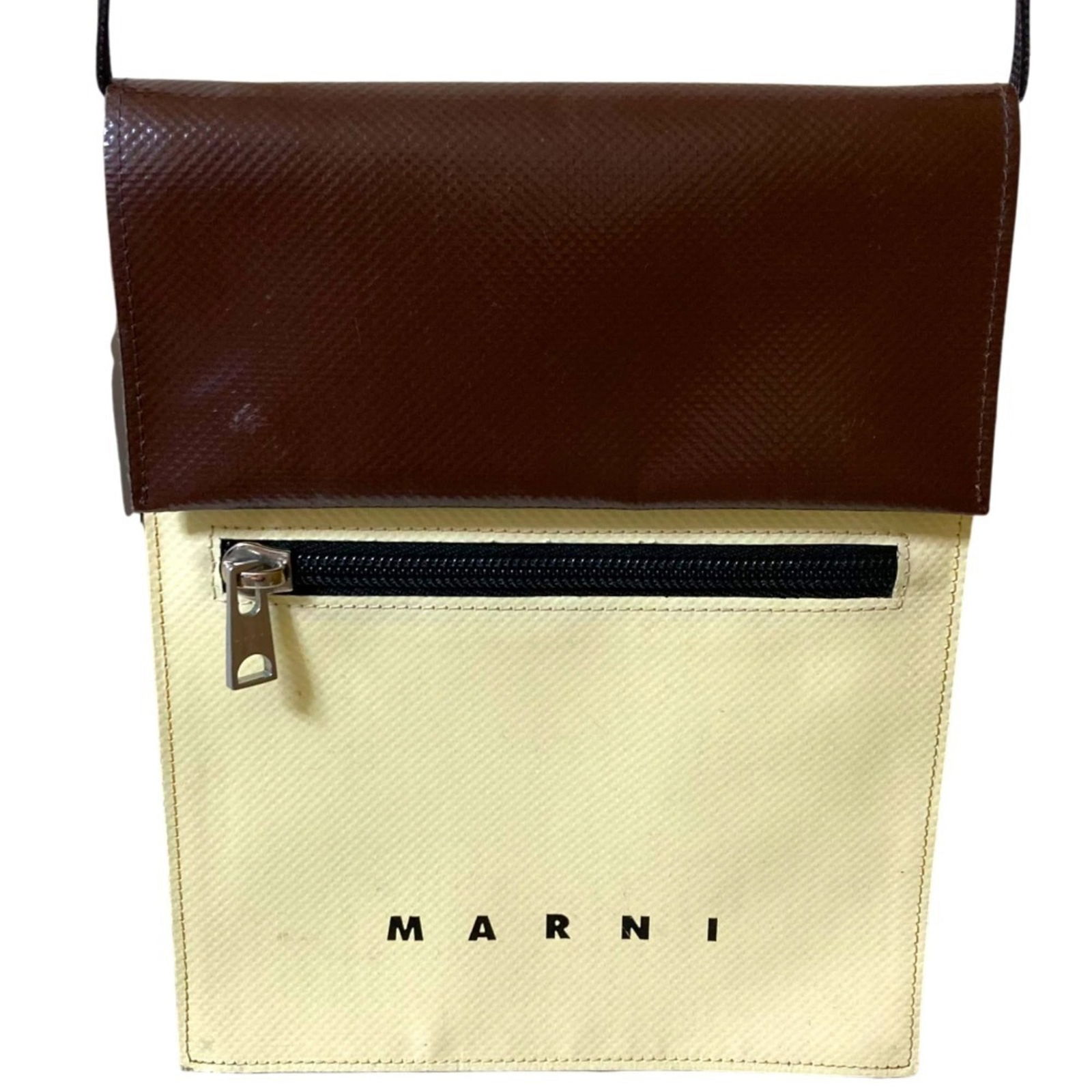 Marni Tribeca Shoulder Bag: Brand: Marni Type: Shoulder Bag Color: Brown Gender: Women Size (Hxwxd): 20cm x 16cm x 3.5cm / 7.87'' x 6.29'' x 1.37'' Condition: Used (like new), Hardly any traces of usage nice item or refurbished