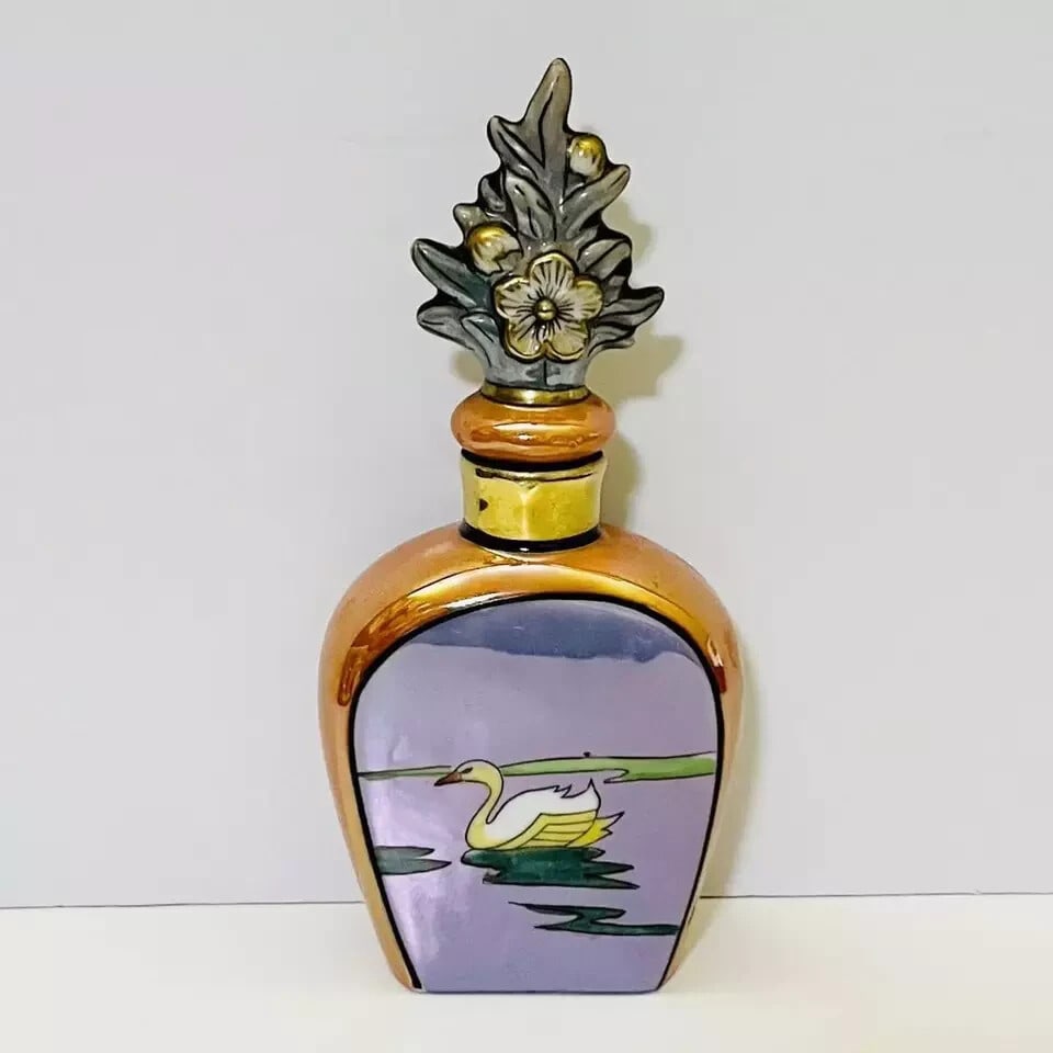 Old Noritake Decoredi Gondola Perfume Bottle Luster Color: Old Noritake Decoredi Gondola Perfume Bottle Luster Color Old Noritake Decoredi Gondola Perfume Bottle features a multicolor ceramic design, measuring 6cm x 3cm x 14cm, crafted in Japan. Item Specific