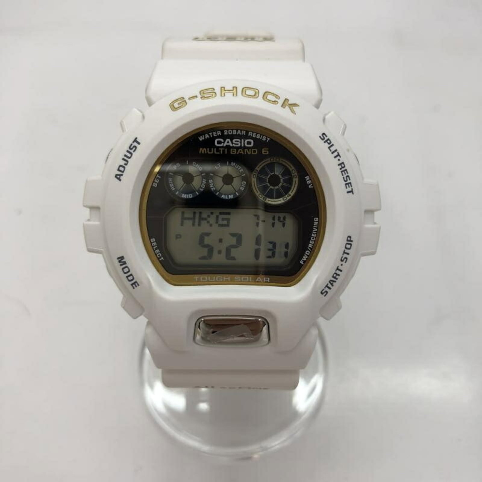 Casio G-SHOCK watch CASIO GW-6904K: Casio G-SHOCK watch CASIO GW-6904K The Casio G-SHOCK GW-6904K wristwatch for men features a used condition with visible traces of usage but is still deemed acceptable for continued wear. Item Specific