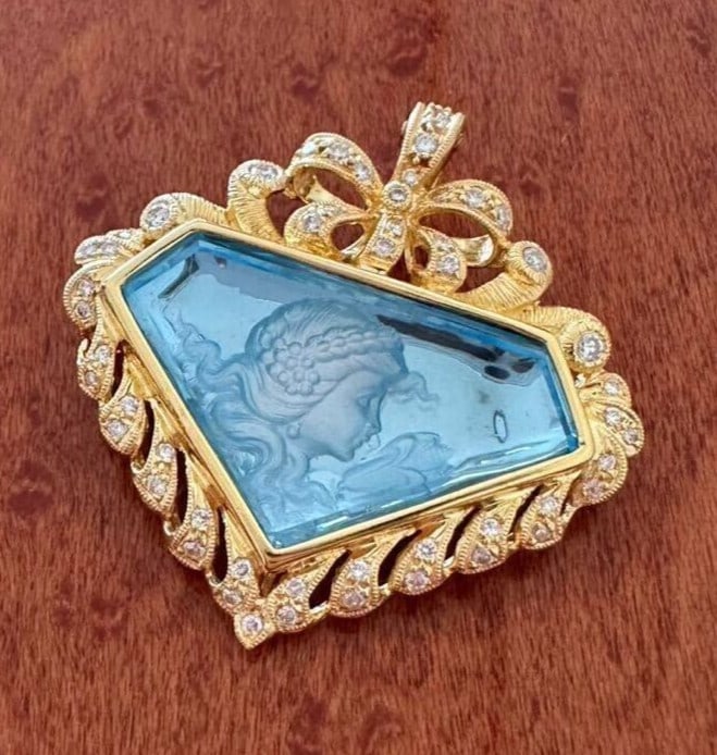 Wallace Chan K18YG Blue Topaz Diamond Pendant Necklace Auth free shipping fr VA (1 of 4)