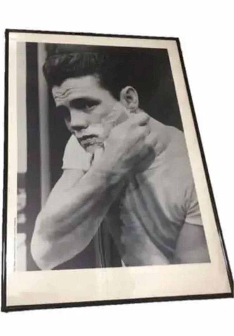 Bruce Weber Rare Poster Chet Baker Framed 69.5cm x 48.5cm: Bruce Weber Rare Poster Chet Baker Framed 69.5cm x 48.5cm This original poster by Bruce Weber features Chet Baker, framed and measuring 69.5cm x 48.5cm, hails from the United States. Item Specifics: T