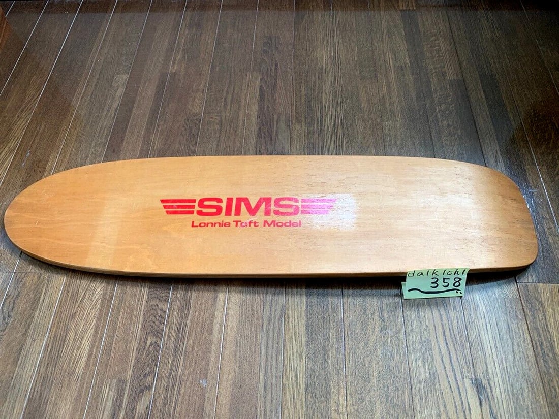 Nash Surfboards Fifteen Toes Skateboard