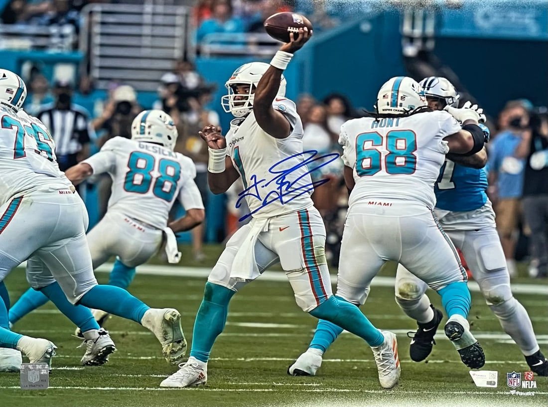 Tua Tagovailoa Autographed 16x20 Photo: Tua Tagovailoa Autographed 16x20 Photo 16x20 photo of Tua Tagovailoa, autographed in blue sharpie, with authenticity provided by Fanatics. Item Specifics: Brand: Fanatics Tua Tagovailoa Autographed