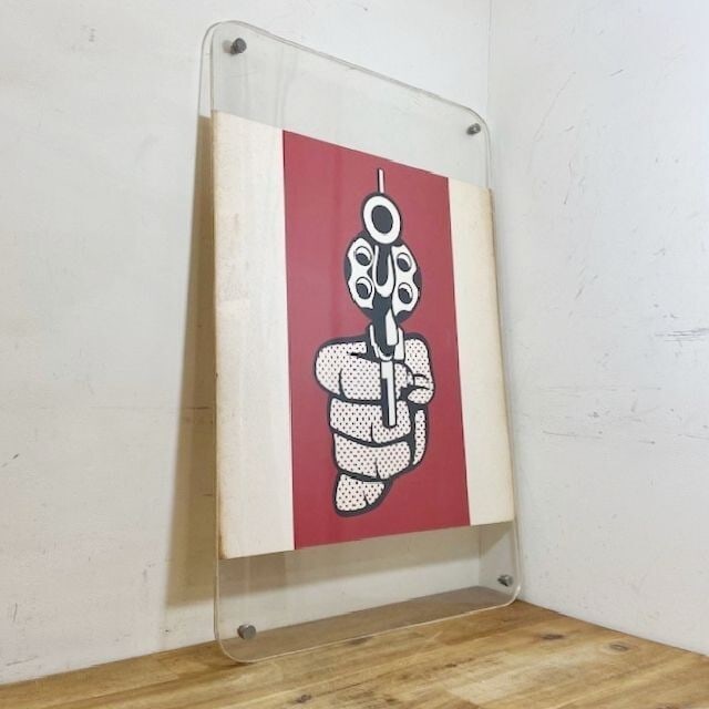 ROY LICHTENSTEIN Pistol 1968 Silk Screen for Multiples Inc.: ROY LICHTENSTEIN Pistol 1968 Silk Screen for Multiples Inc. Original silk screen print titled 'Pistol' by artist Roy Lichtenstein from 1968, measuring 15" x 15". Item Specifics: Artist: Roy Lichtenste