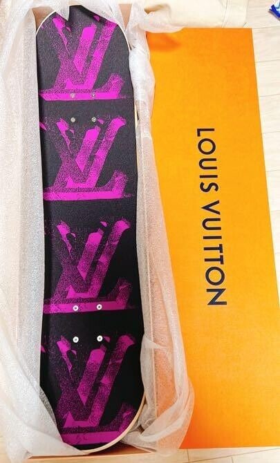 Louis Vuitton Fall/Winter 2022 Skateboards (1 of 6)
